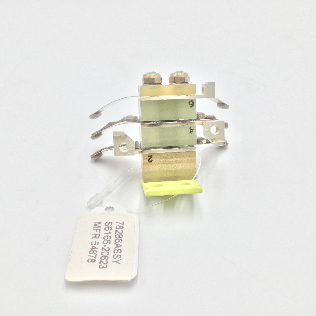 תמונה של מספר מלאי לאומי  1560-00-822-4082